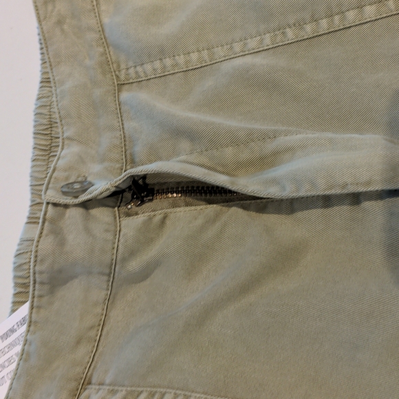 Young fabulous and broke, green Tencel pants, NWT, Medium - Picture 3 of 6